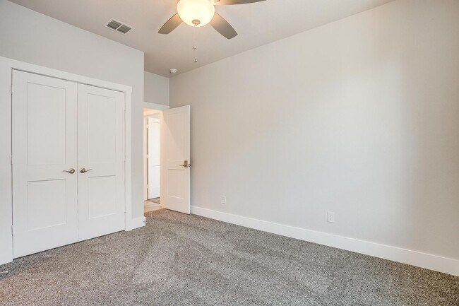 Building Photo - 2944 Forest Park Blvd