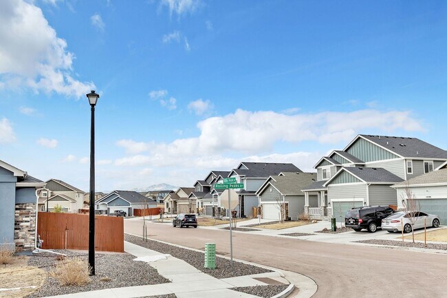Building Photo - 13170 Valley Peak Dr