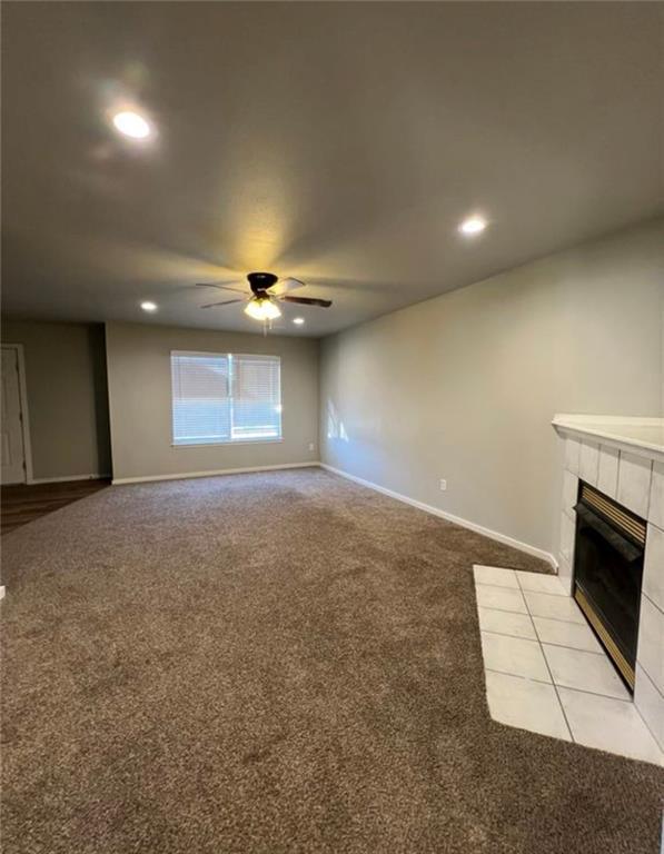 Building Photo - 910 N Meadowlands Dr