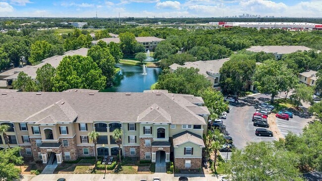 Building Photo - 10201 Courtney Palms Blvd