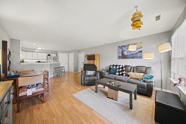 Building Photo - 1305 Millbrook Trail