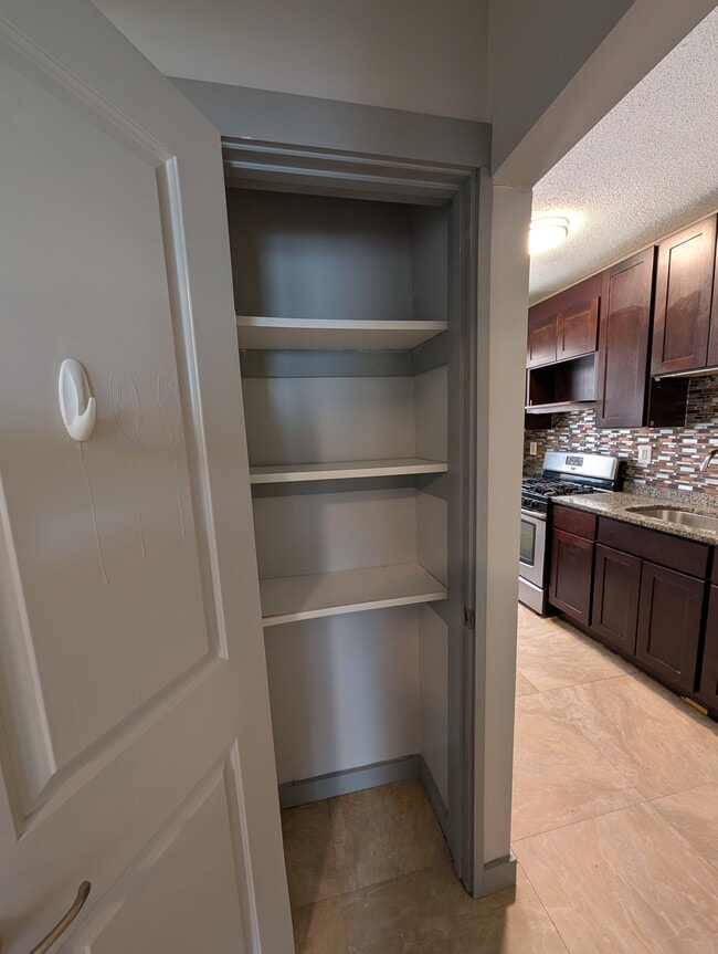 Building Photo - 1 Bed 1 Bath