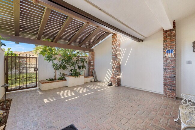 Building Photo - 42230 May Pen Rd