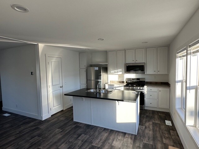 Building Photo - 3609 Warren Ct