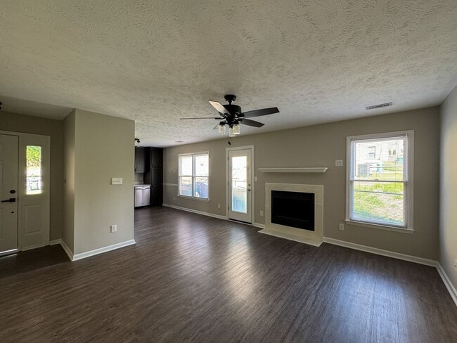 Building Photo - 2582 Gotts Ln