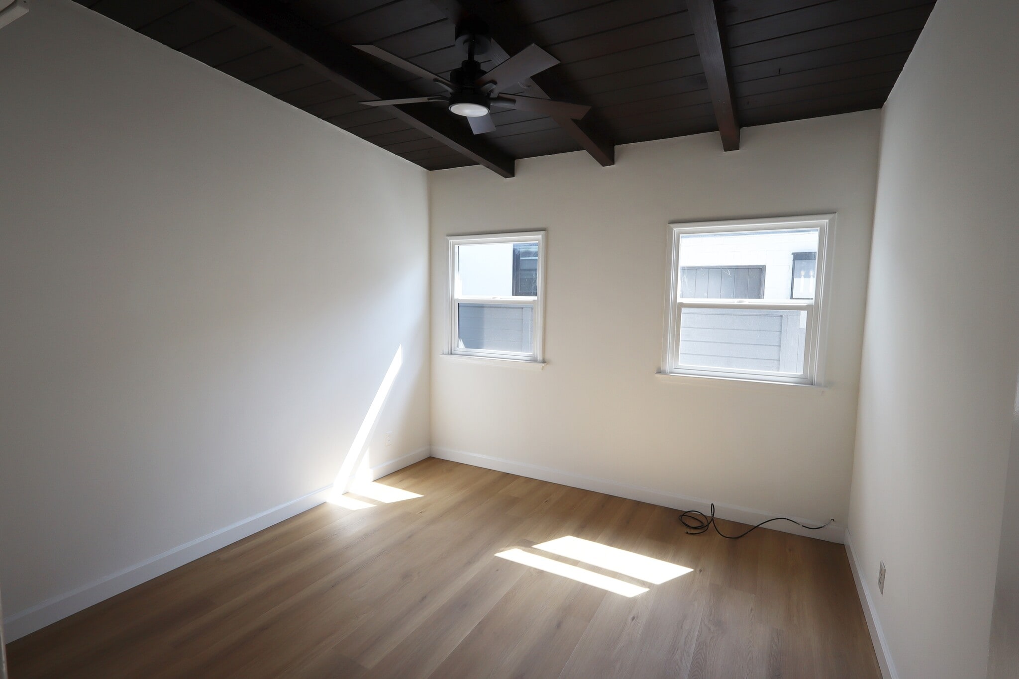 Building Photo - 429 28th St