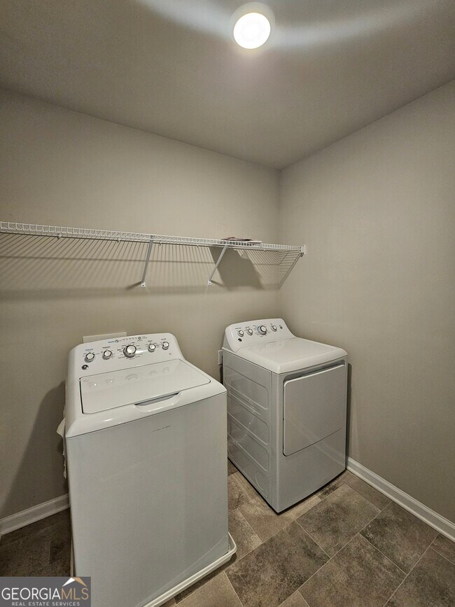 Building Photo - 54 Cobalt Ln
