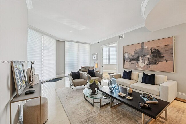 Building Photo - 626 Coral Wy