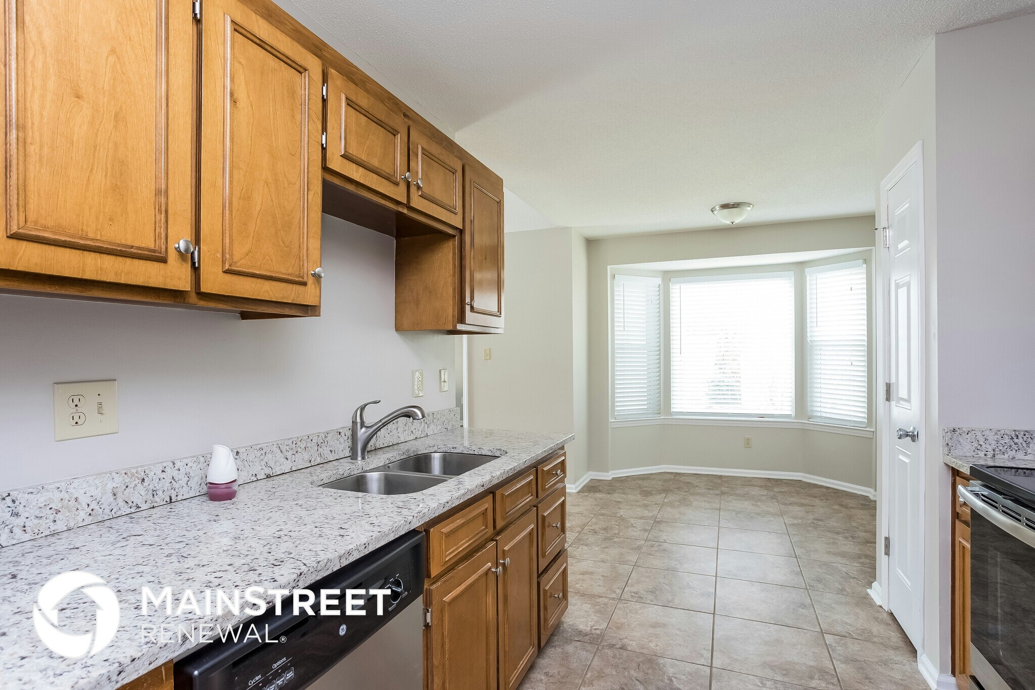 Building Photo - 2300 Carthage Cir