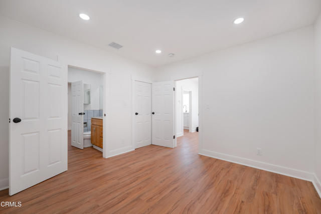 Building Photo - 121 S Lotus Ave