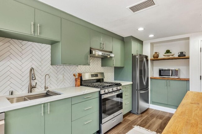 Building Photo - 35617 McCarty Common
