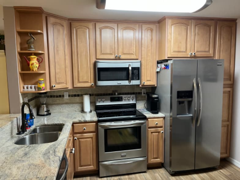 Building Photo - 15433 Bellamar Cir