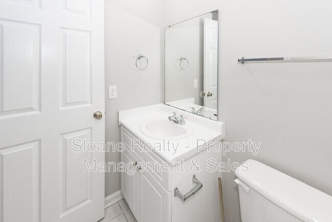 Building Photo - 4893 Habersham Ln