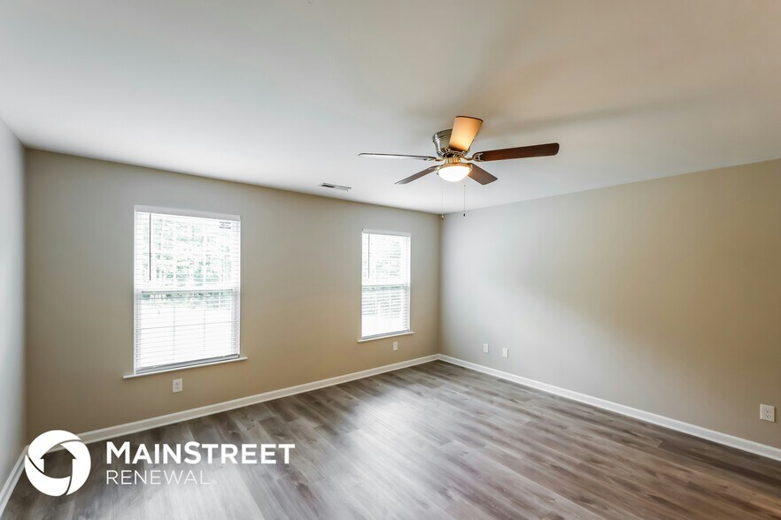 Building Photo - 12166 Dale Dr