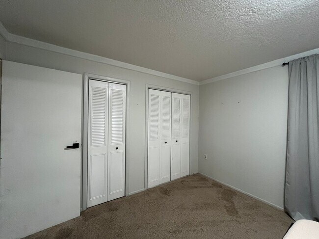 Building Photo - 1816 Weeks Ave