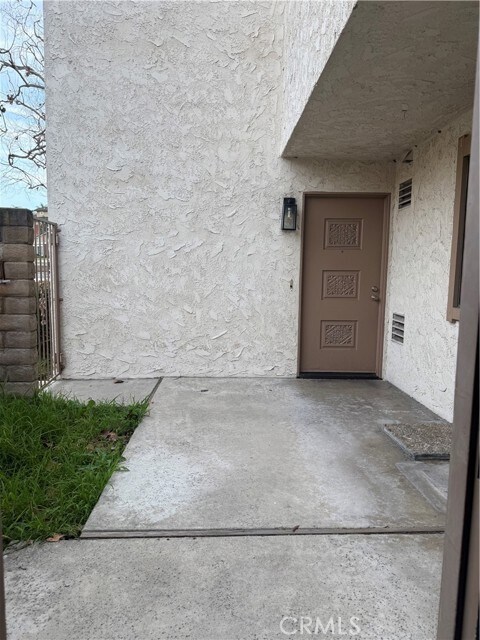 Building Photo - 63 Candlewood Way