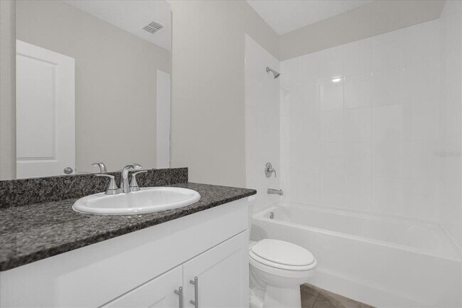 Building Photo - 5526 Clove Row