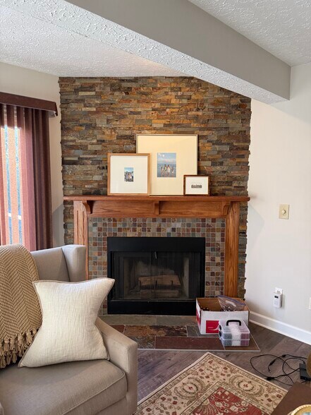 Building Photo - 6941 Dublin Village Dr