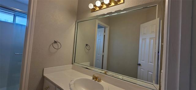 Building Photo - 4514 Lakepointe Ave