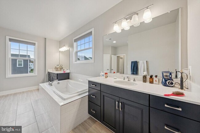 Building Photo - 101 Milvian Wy SE