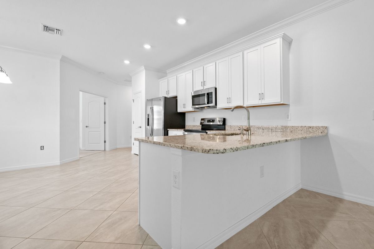 Building Photo - 4288 Lemongrass Dr