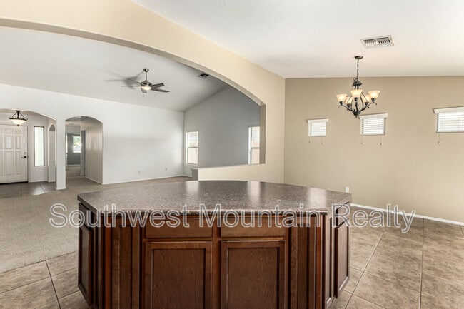 Building Photo - 38426 N Beverly Ave