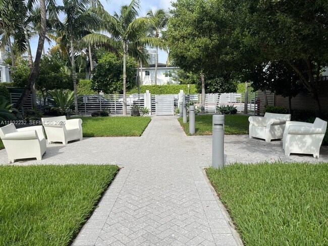 Building Photo - 1501 Michigan Ave