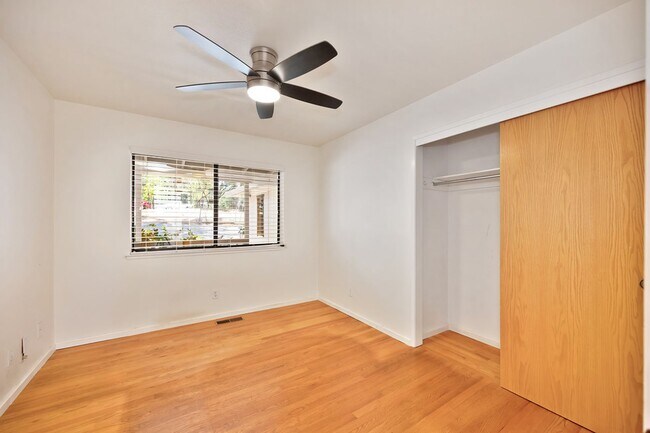 Building Photo - 3-Bedroom Home on a Foresthill Cul-de-Sac