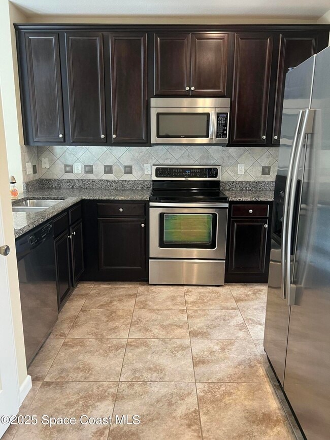 Building Photo - 146 Clemente Dr