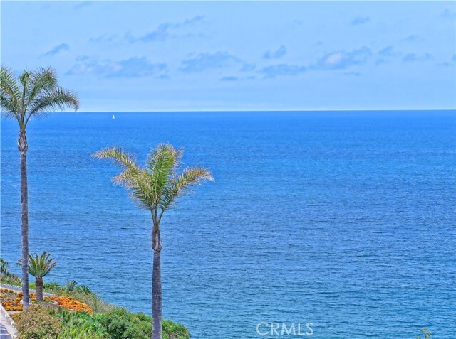 Building Photo - 639 Paseo De La Playa
