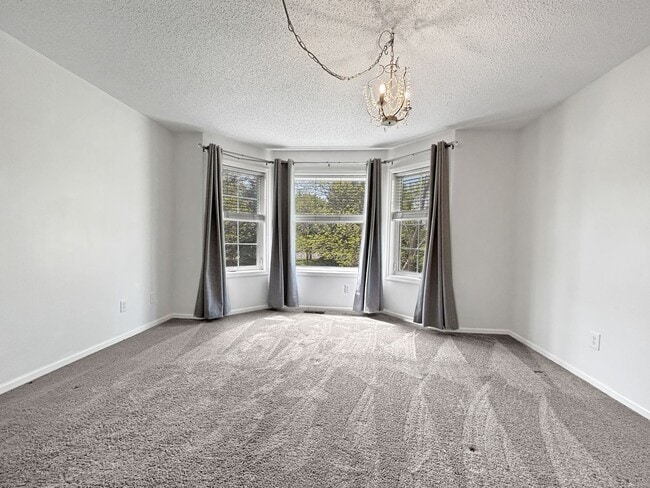 Building Photo - 8449 Forestview Ln N