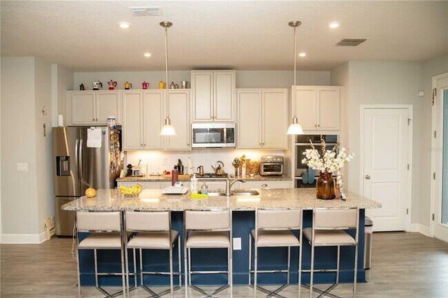 Building Photo - 5963 Glory Bower Dr
