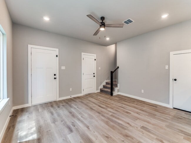 Building Photo - 3636-3638 Frazier Ct