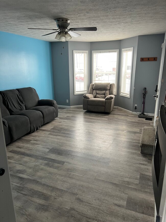 Building Photo - 1044 Cindy Jo Ct