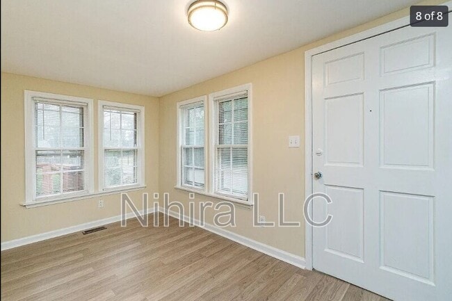 Building Photo - 80 N Dunn St