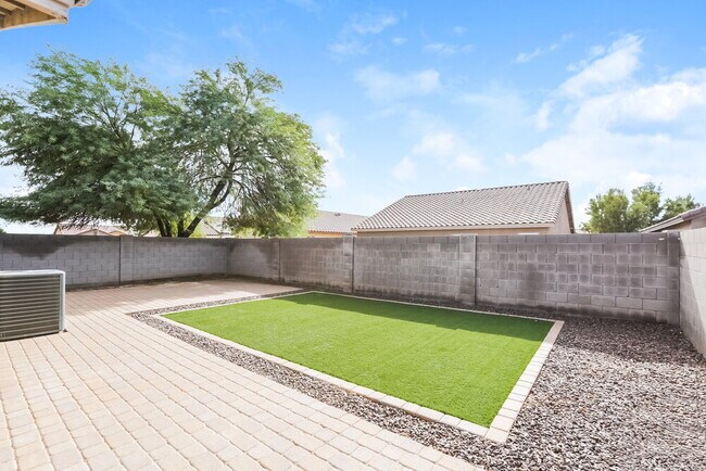 Building Photo - 15589 W Port Au Prince Ln