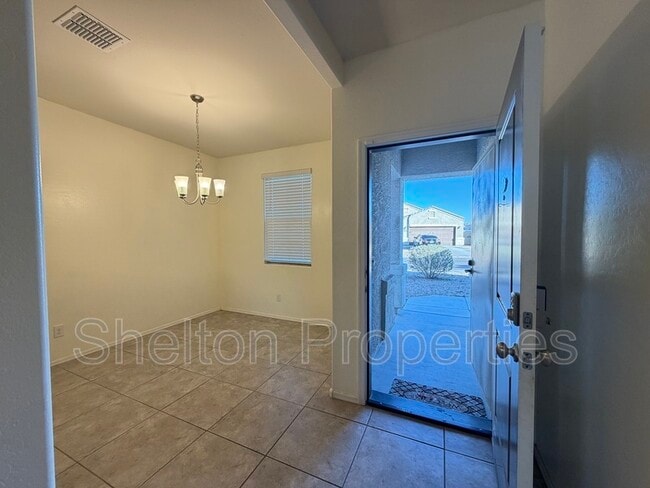 Building Photo - 25681 W Desert Dr