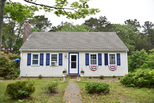 Primary Photo - 15 Myrtle Dr