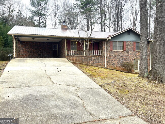 Building Photo - 40 Wagon Wheel Dr