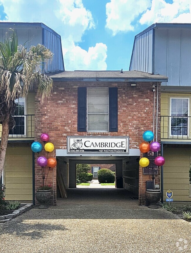 Building Photo - Cambridge Apartments