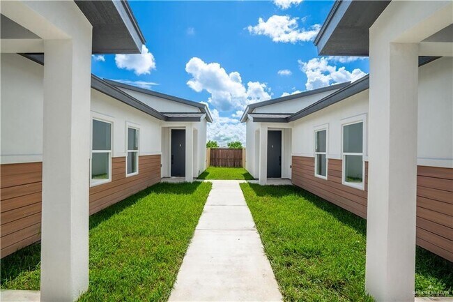 Building Photo - 3548 Hidalgo Cir
