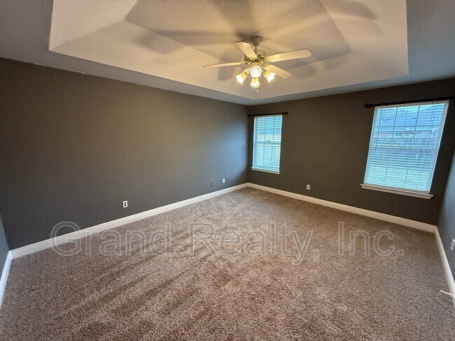 Building Photo - 4754 Winterdale Dr