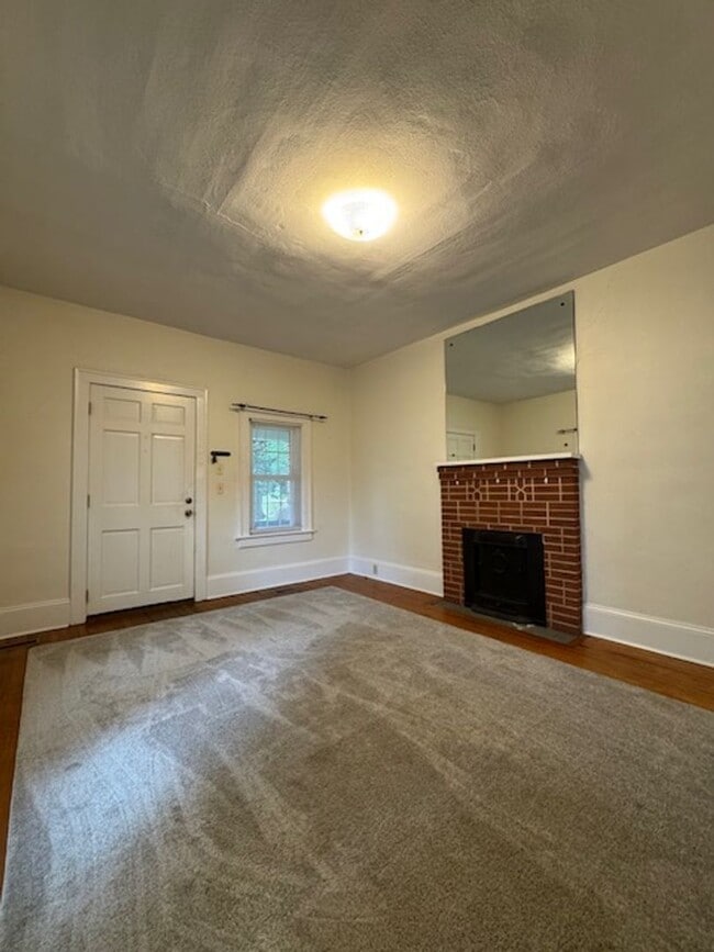 Building Photo - 5142 US-70