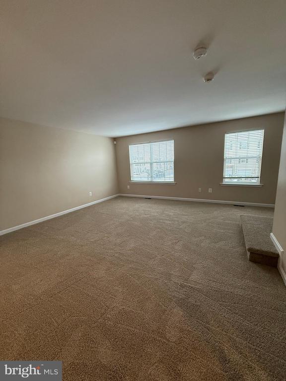 Building Photo - 2340 Silver Fox Way