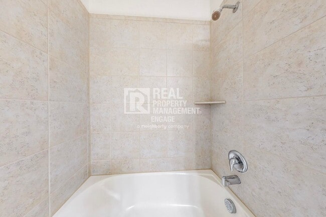 Building Photo - 3 Bedroom Single-Story Home available For ...