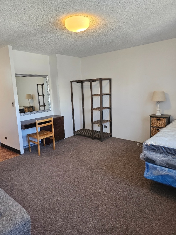 Building Photo - 929 Sheridan St