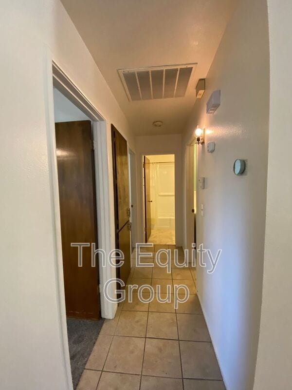 Building Photo - 1927 S Julieann Ct