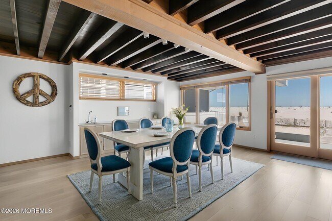 Building Photo - 304 Oceanfront