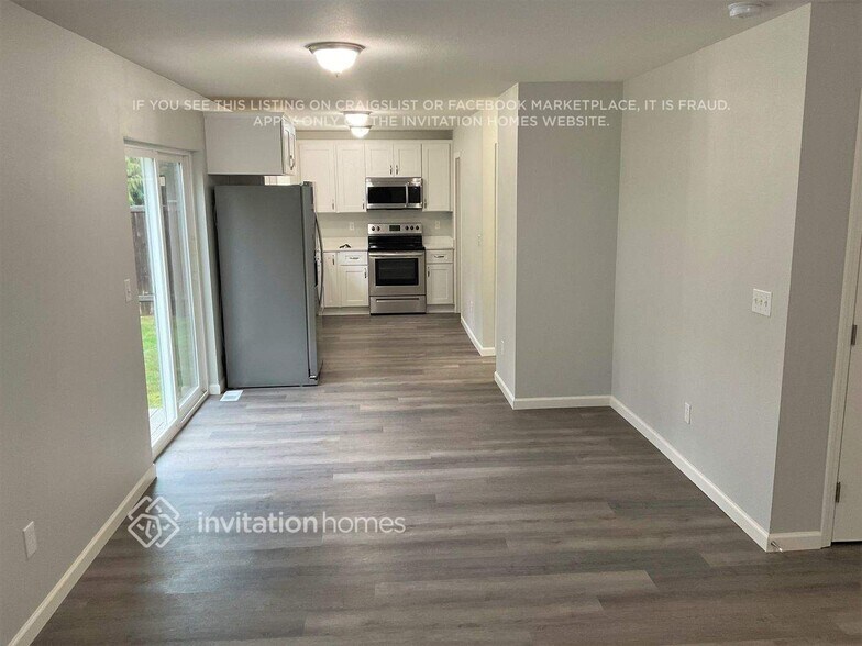 Building Photo - 1517 Fir St NE