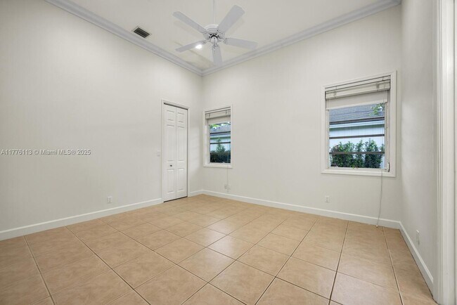 Building Photo - 11149 SW 78th Ave